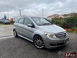 Mercedes B200