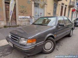 Saab 900