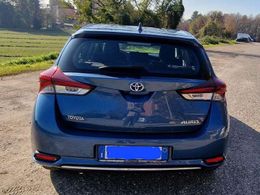 Toyota Auris Hybrid