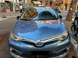 Toyota Auris Hybrid