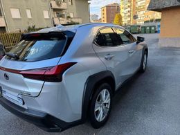 Lexus UX 250h