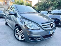 Mercedes B200