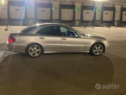 Mercedes E320