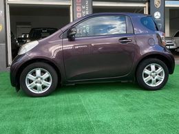 Toyota iQ