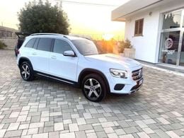 Mercedes GLB200