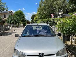 Peugeot 106