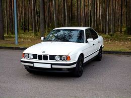 BMW 525