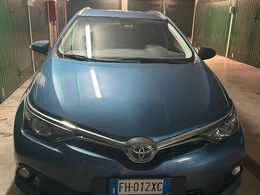 Toyota Auris Hybrid