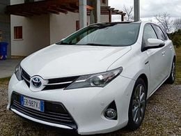 Toyota Auris Hybrid