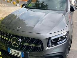 Mercedes GLB200