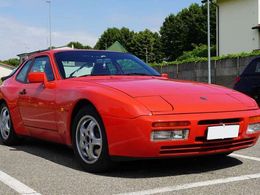 Porsche 944