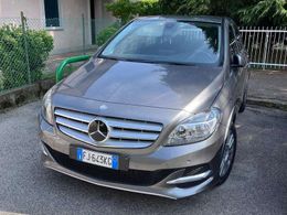 Mercedes B200