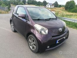 Toyota iQ