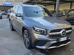 Mercedes GLB220