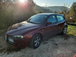 Alfa Romeo 147