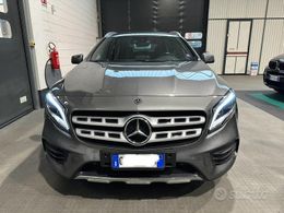 Mercedes GLA220