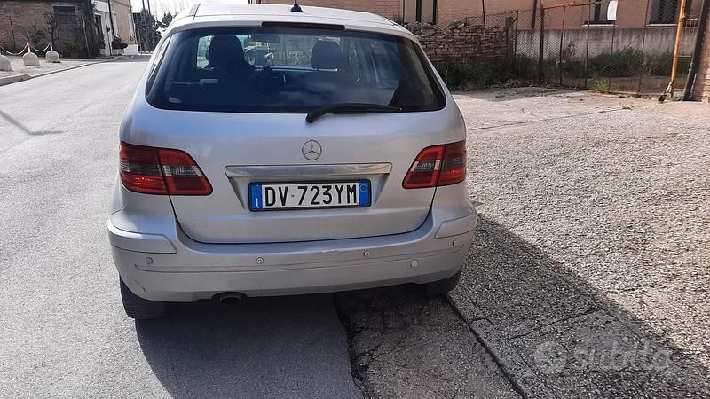 Usata Mercedes B180 2008 Grigio Monovolume