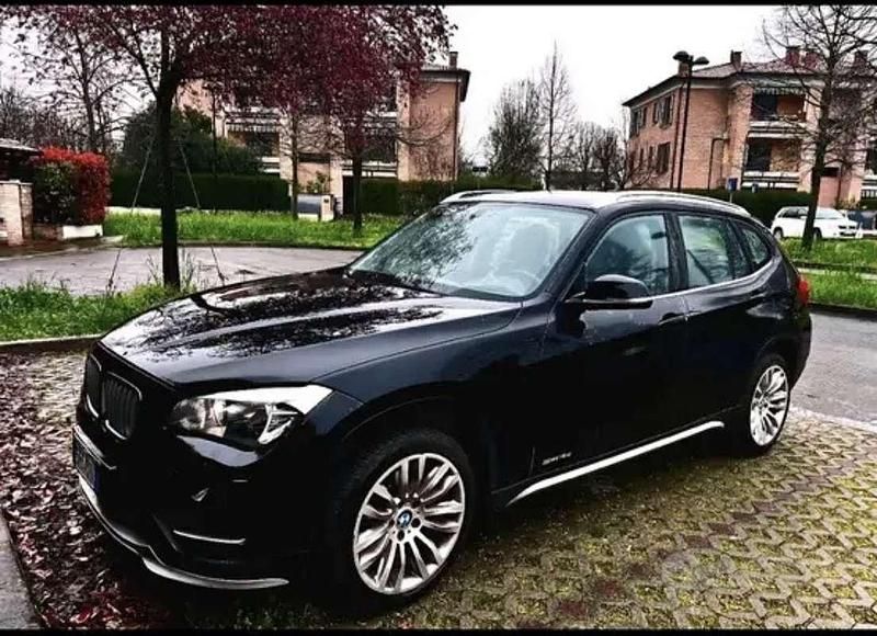 Usata BMW X1 Sport Line 143 CV (105 kW) 2015 Nero SUV