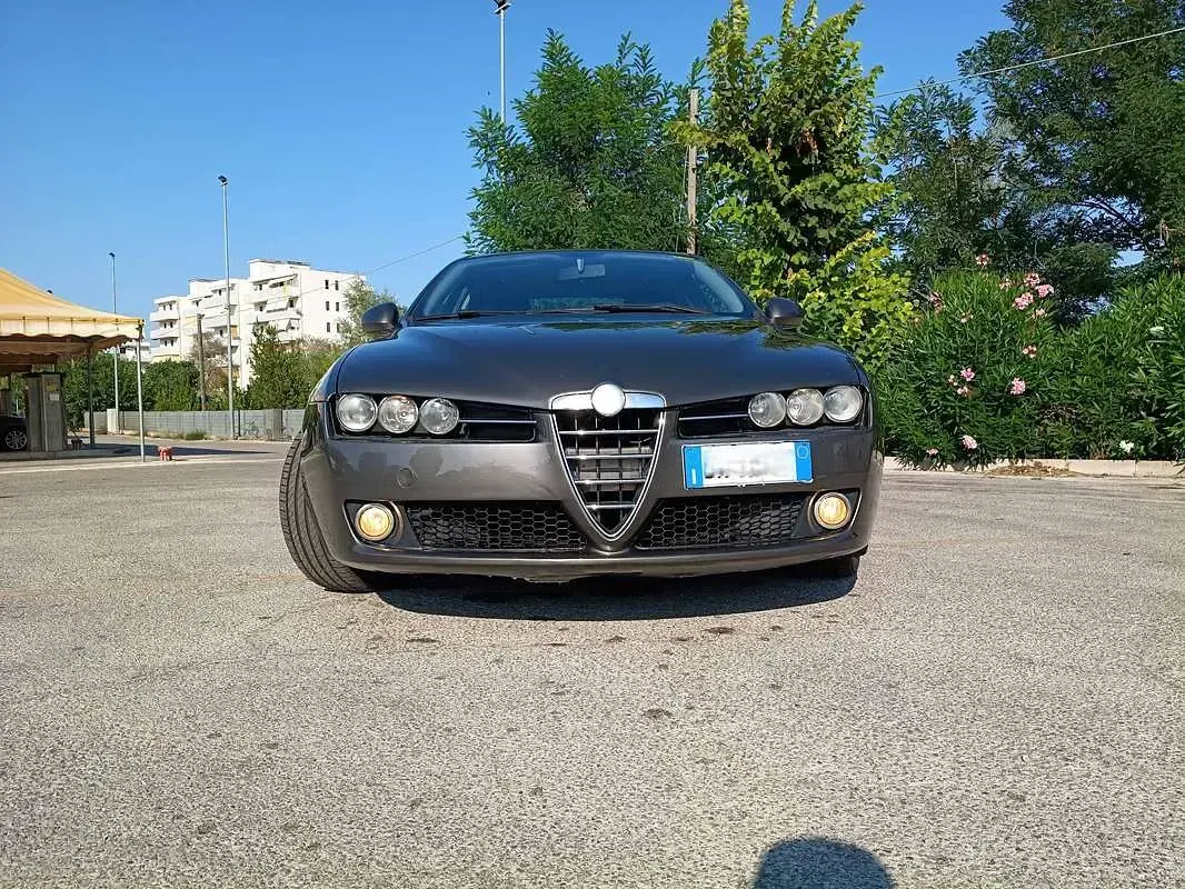 Usata Alfa Romeo 159 Distinctive 150 CV (110 kW) 2008 Bronzo Berlina