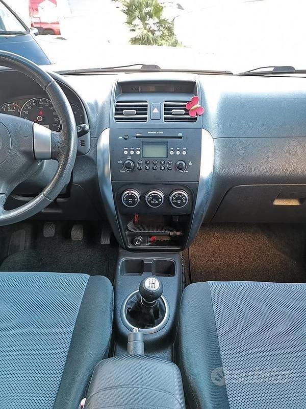 Usata Fiat Sedici 90 CV (66 kW) 2006 SUV