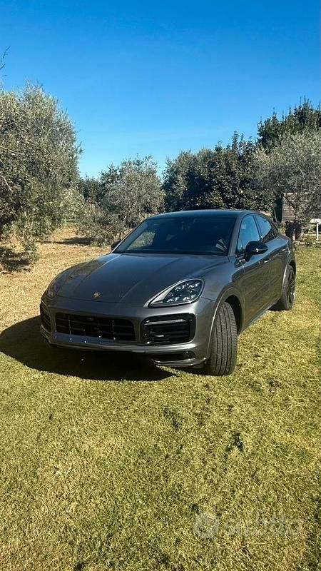 Grigio Usata 2020 Porsche Cayenne SUV | 68.500 € - Immagine 1/4