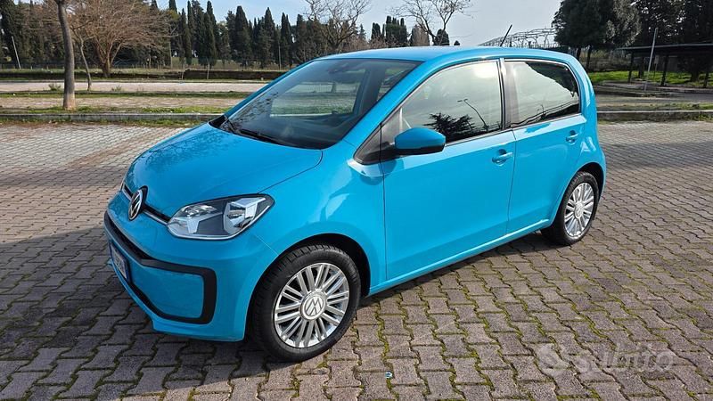 Usata VW up! Move 65 CV (47 kW) 2022 Blu Utilitaria