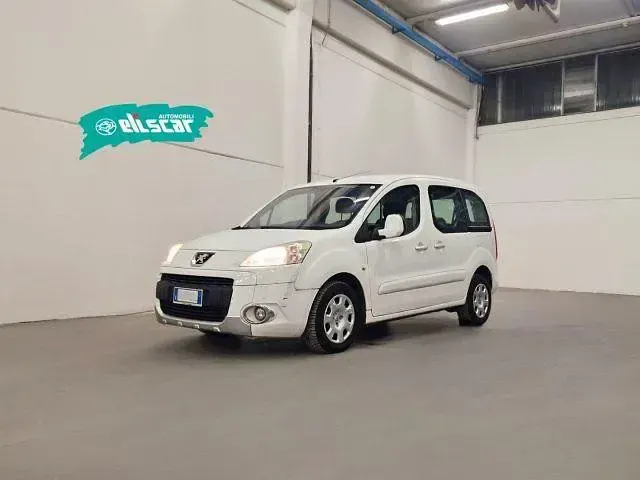 Usata Peugeot Partner 111 CV (81 kW) 2011 Bianco Monovolume