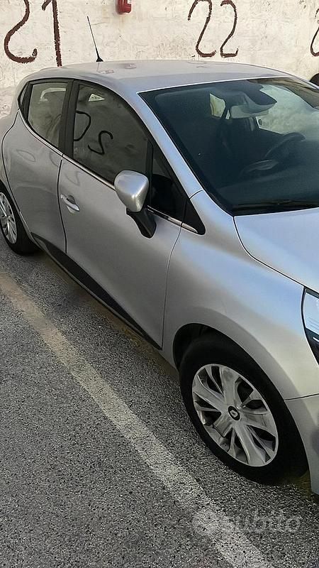 Usata Renault Clio IV 75 CV (55 kW) 2017 Grigio Utilitaria