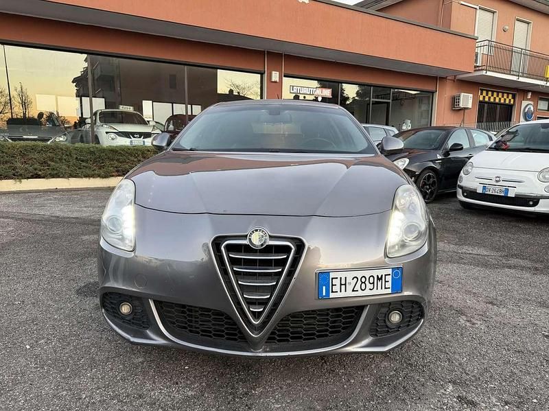 Usata Alfa Romeo Giulietta Exclusive 170 CV (125 kW) 2011 Grigio Berlina