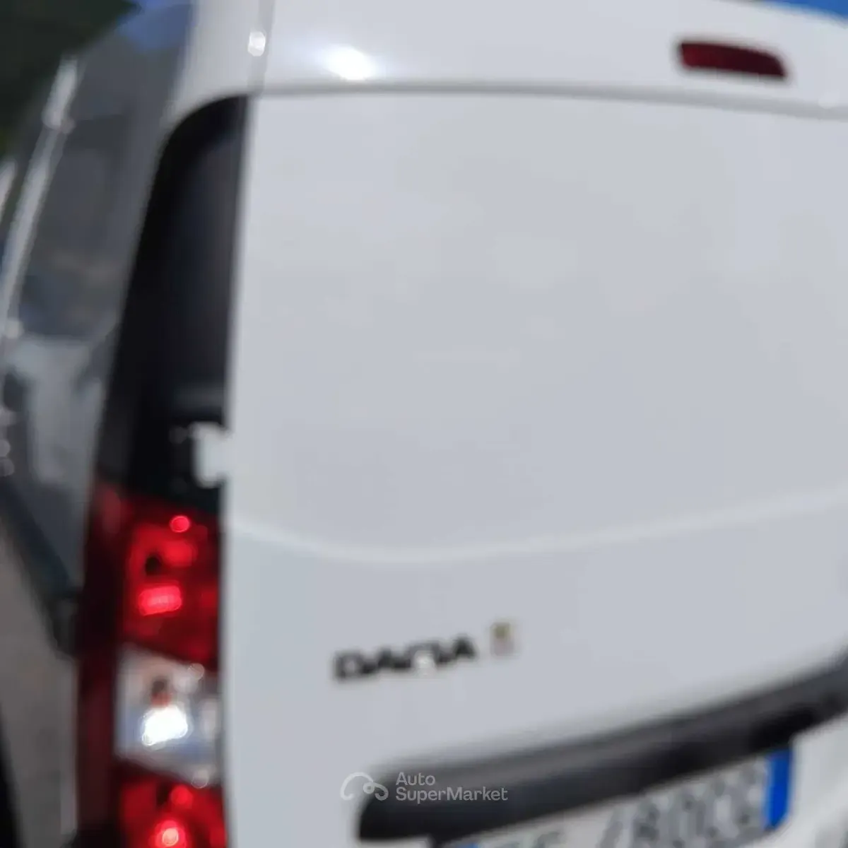 Usata Dacia Dokker 90 CV (66 kW) 2016 Monovolume