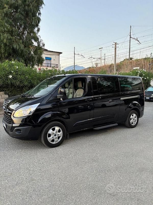 Usata 2015 Ford Tourneo Tre volumi | 20.000 € - Immagine 1/4