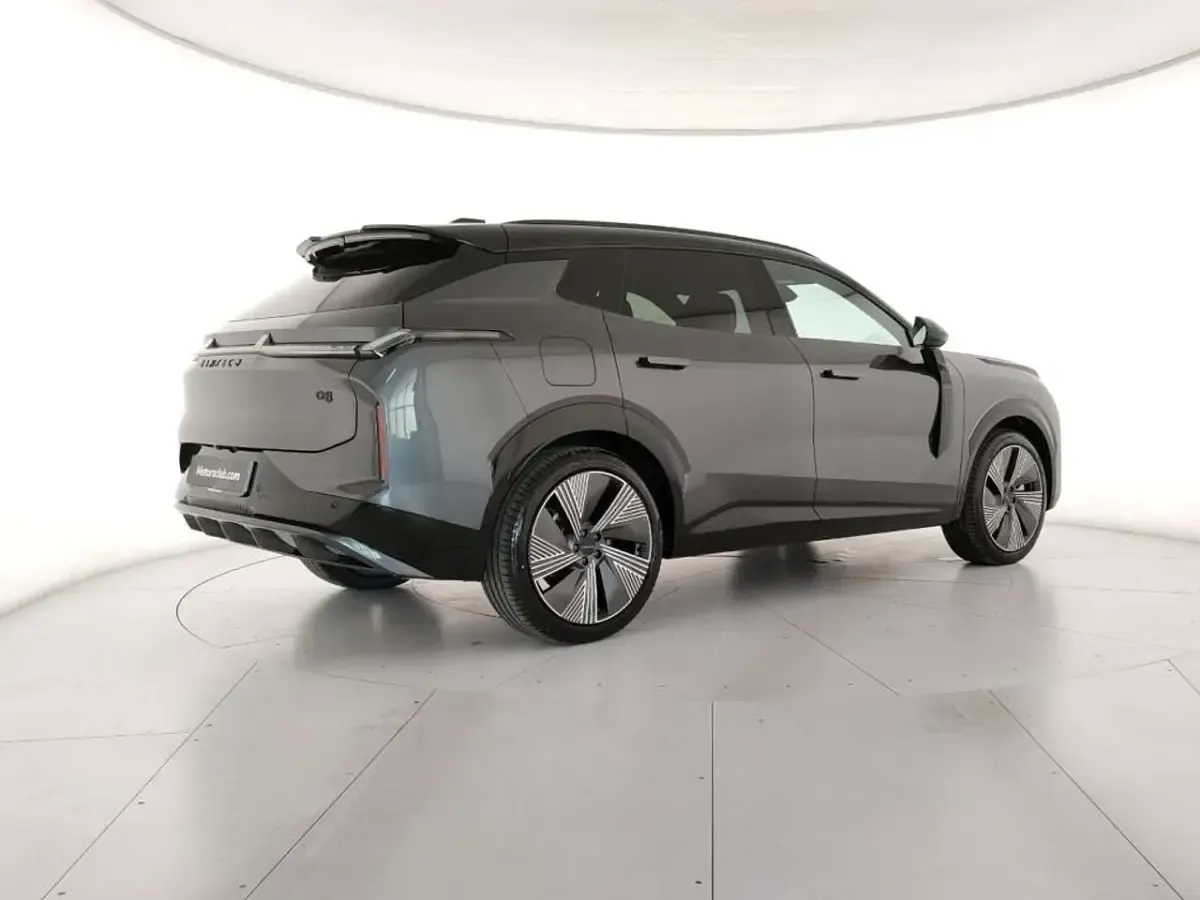 Nuova Lynk & Co 08 139 CV (102 kW) 2026 Grigio SUV