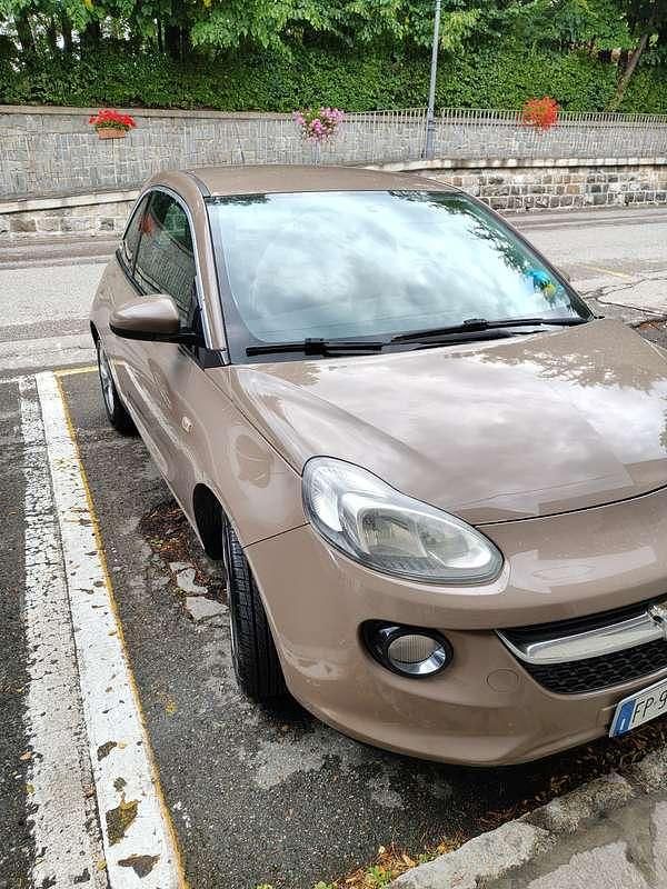 Usata Opel Adam Slam 101 CV (74 kW) 2013 Utilitaria
