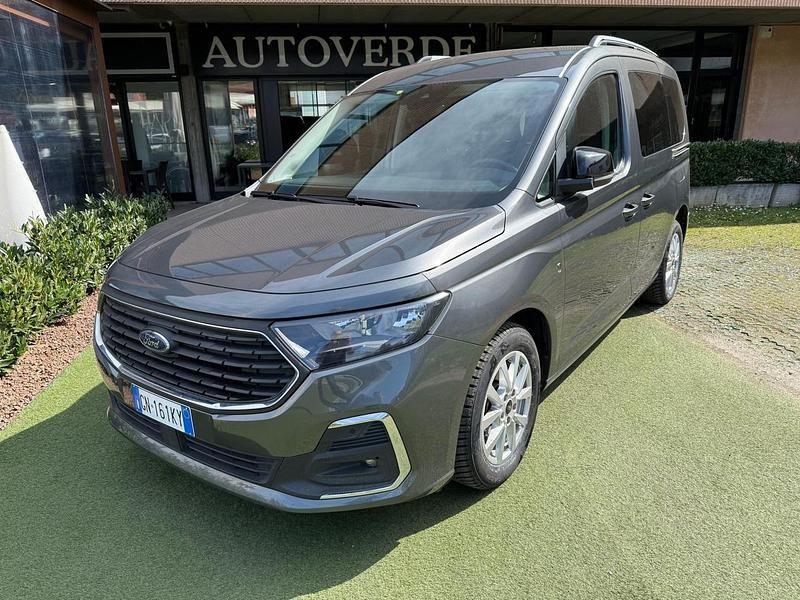 Usata Ford Tourneo Connect Titanium 122 CV (89 kW) 2023 Giallo Monovolume