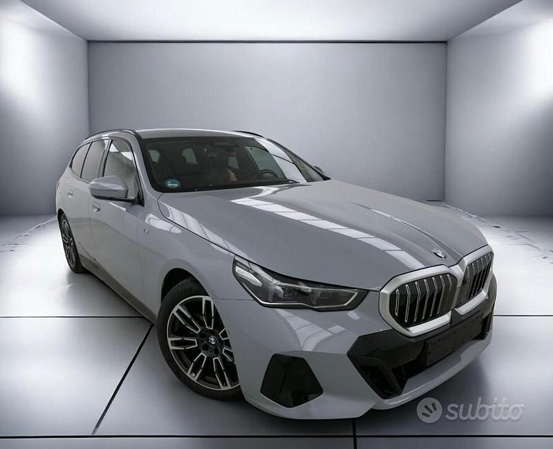 Grigio Usata 2025 BMW 520 M Sport Station wagon | 48.900 € (Ottimo prezzo) - Immagine 1/4