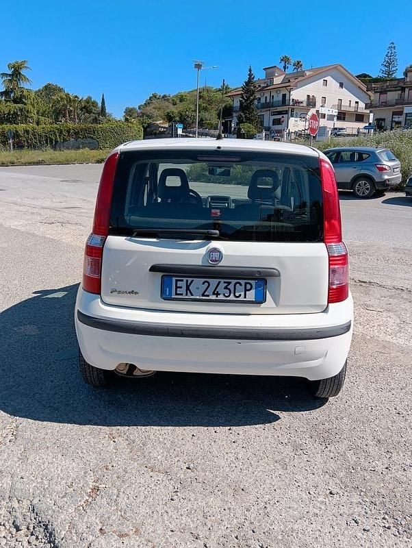 Usata Fiat Panda Dynamic 60 CV (44 kW) 2012 Bianco Utilitaria