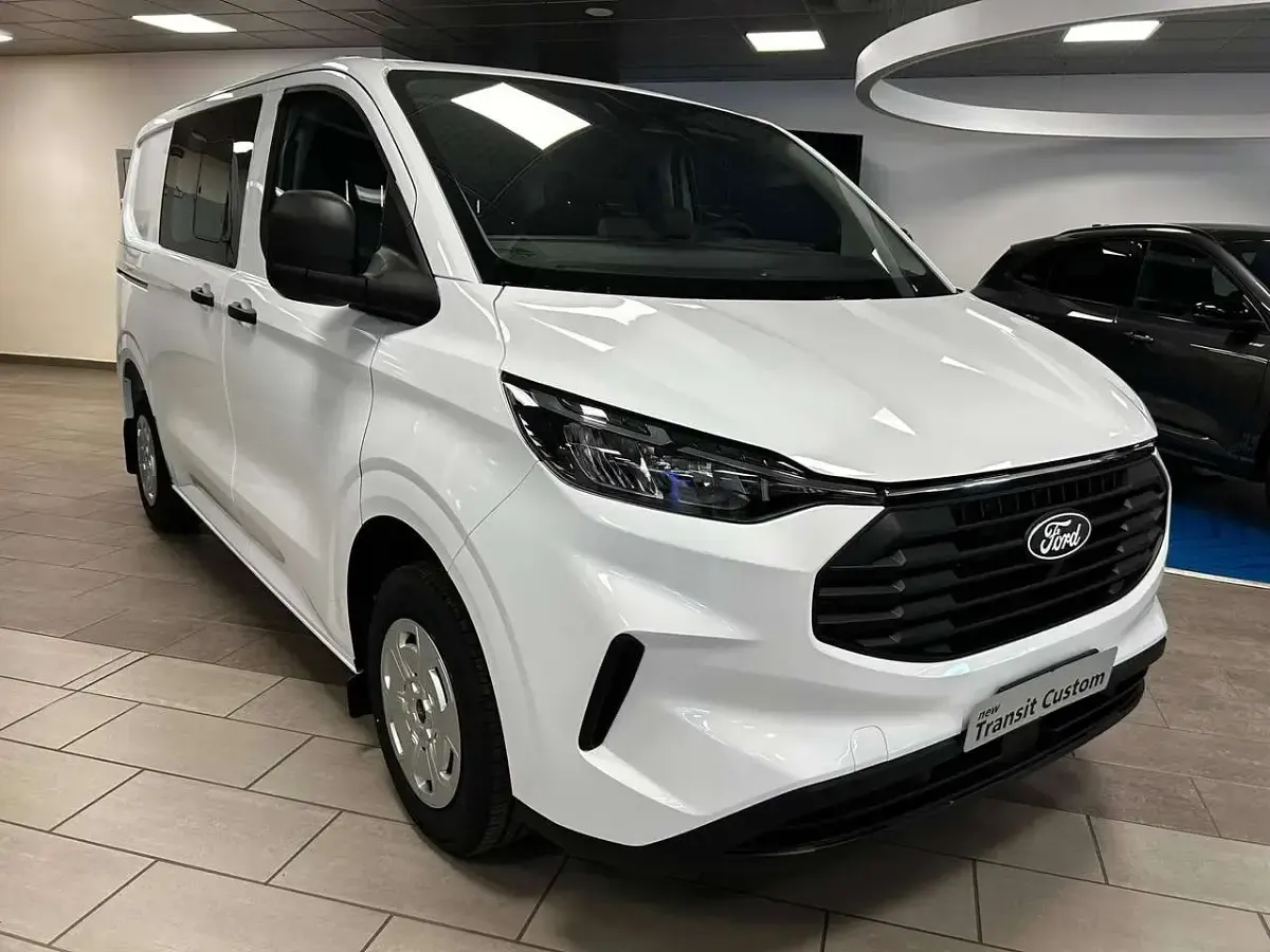 Nuova Ford Transit Custom 136 CV (100 kW) 2026 Bianco frozen Furgone
