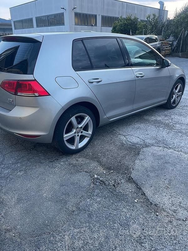 Usata VW Golf Trendline 105 CV (77 kW) 2013 Grigio Berlina