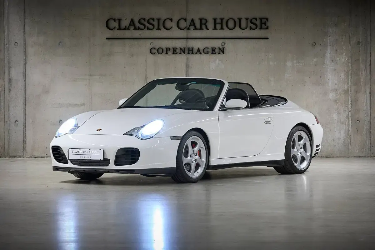 Usata Porsche 911 Carrera 4S 355 CV (261 kW) 2004 Bianco Coupé