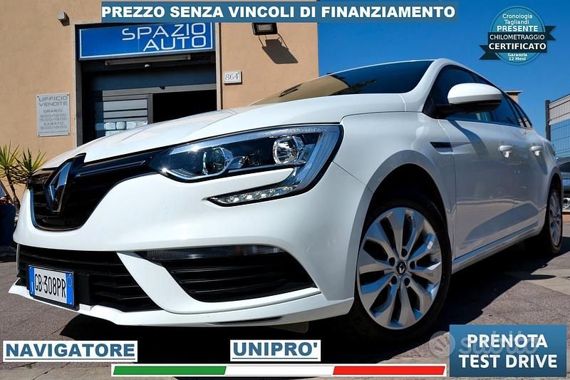 Usata Renault Mégane GrandTour 116 CV (85 kW) 2020 Bianco Station wagon