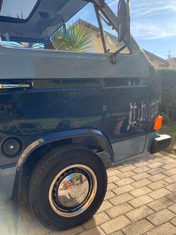 Begagnad VW T3 54 HK (39 kW) 1983 Blå Van