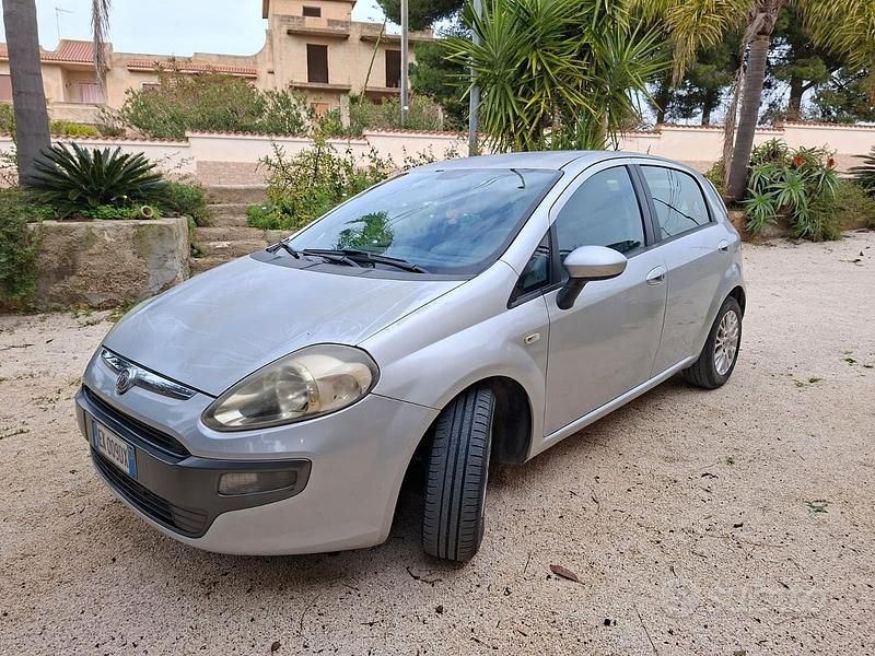 Usata Fiat Punto 2011 Grigio Utilitaria