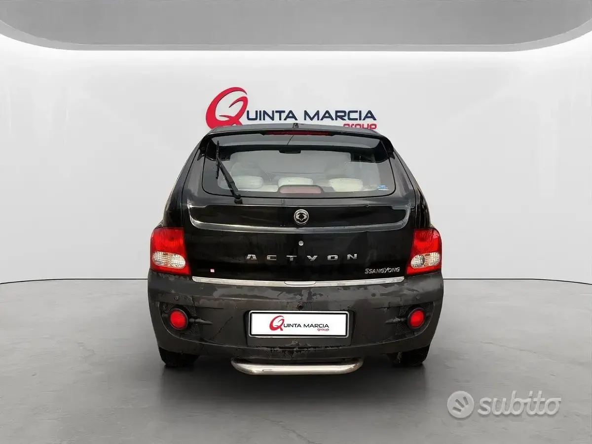 Usata SsangYong Actyon 150 CV (110 kW) 2008 Nero SUV