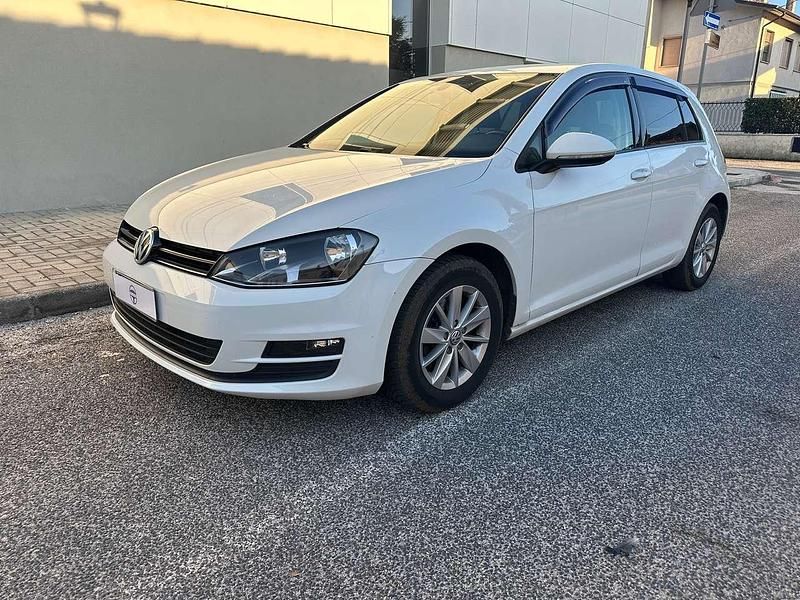 Usata VW Golf VII Highline 116 CV (85 kW) 2016 Bianco Berlina