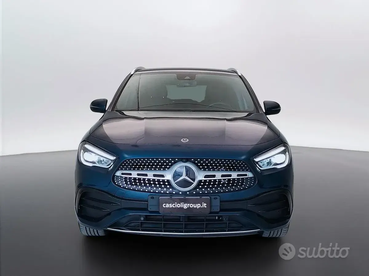 Usata Mercedes GLA250 Premium 160 CV (117 kW) 2023 Blu SUV