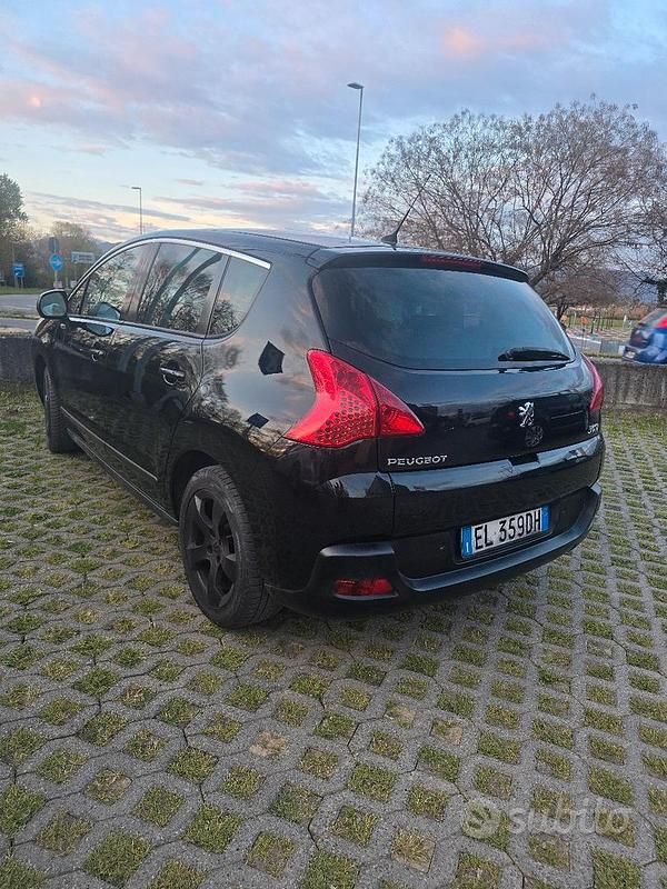 Usata Peugeot 3008 2012 Nero Station wagon