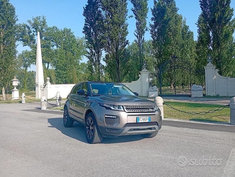 Usata Land Rover Range Rover evoque 150 CV (110 kW) 2017 Grigio SUV