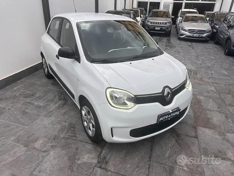 Usata Renault Twingo Life 65 CV (47 kW) 2022 Bianco Utilitaria