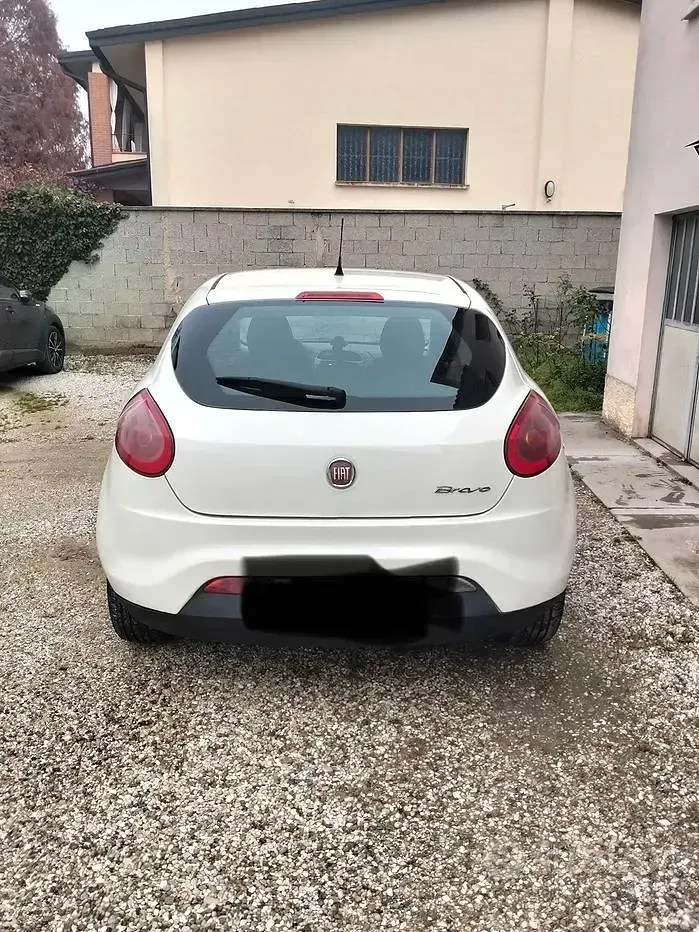 Usata Fiat Bravo 120 CV (88 kW) 2008 Bianco Utilitaria