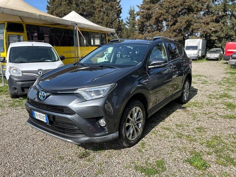 Usata Toyota RAV4 Hybrid 197 CV (144 kW) 2018 Grigio SUV